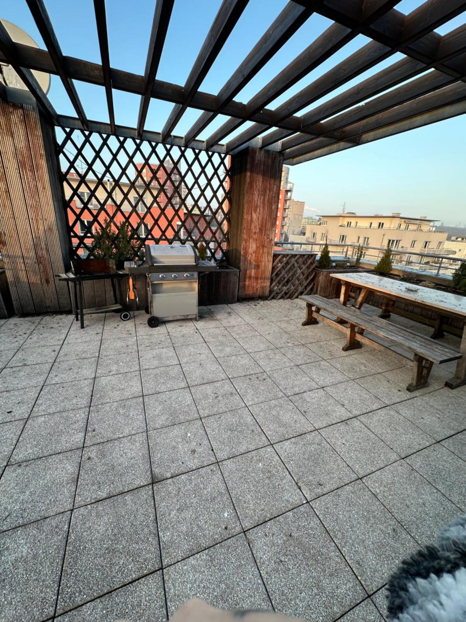 Appartement Prostorny Stresni Byt S Terasou